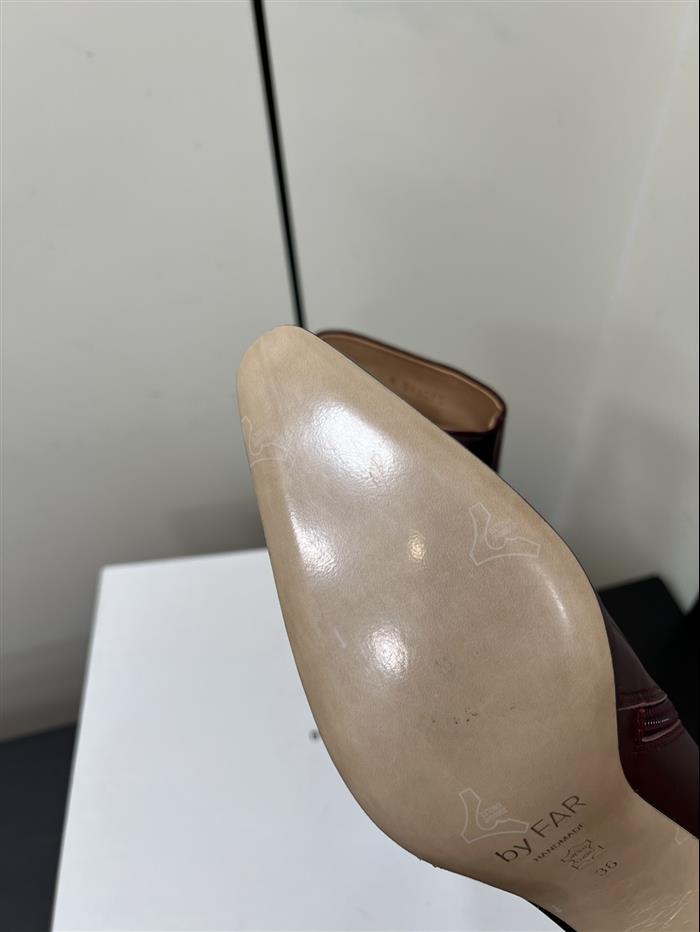 20251128174331571 390